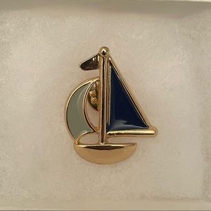 💜3 for $20💜 Sailboat Pin